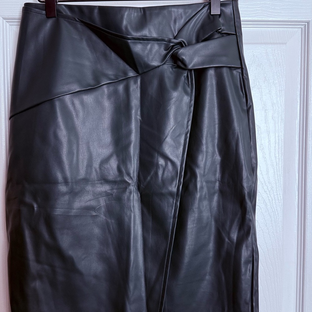 Elegant Dark Green Faux Leather Skirt